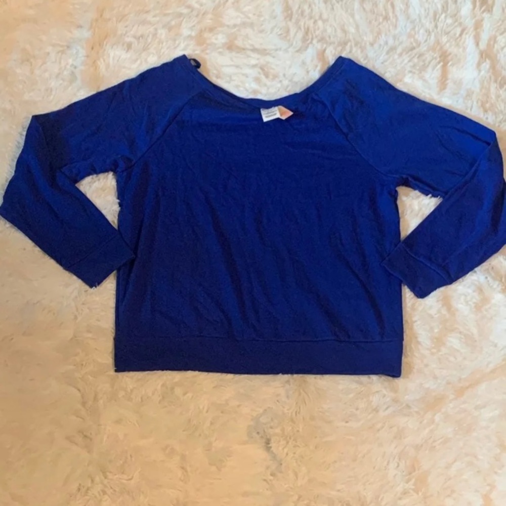 NWT Victoria’s Secret PINK Light Weight Sweatshirt